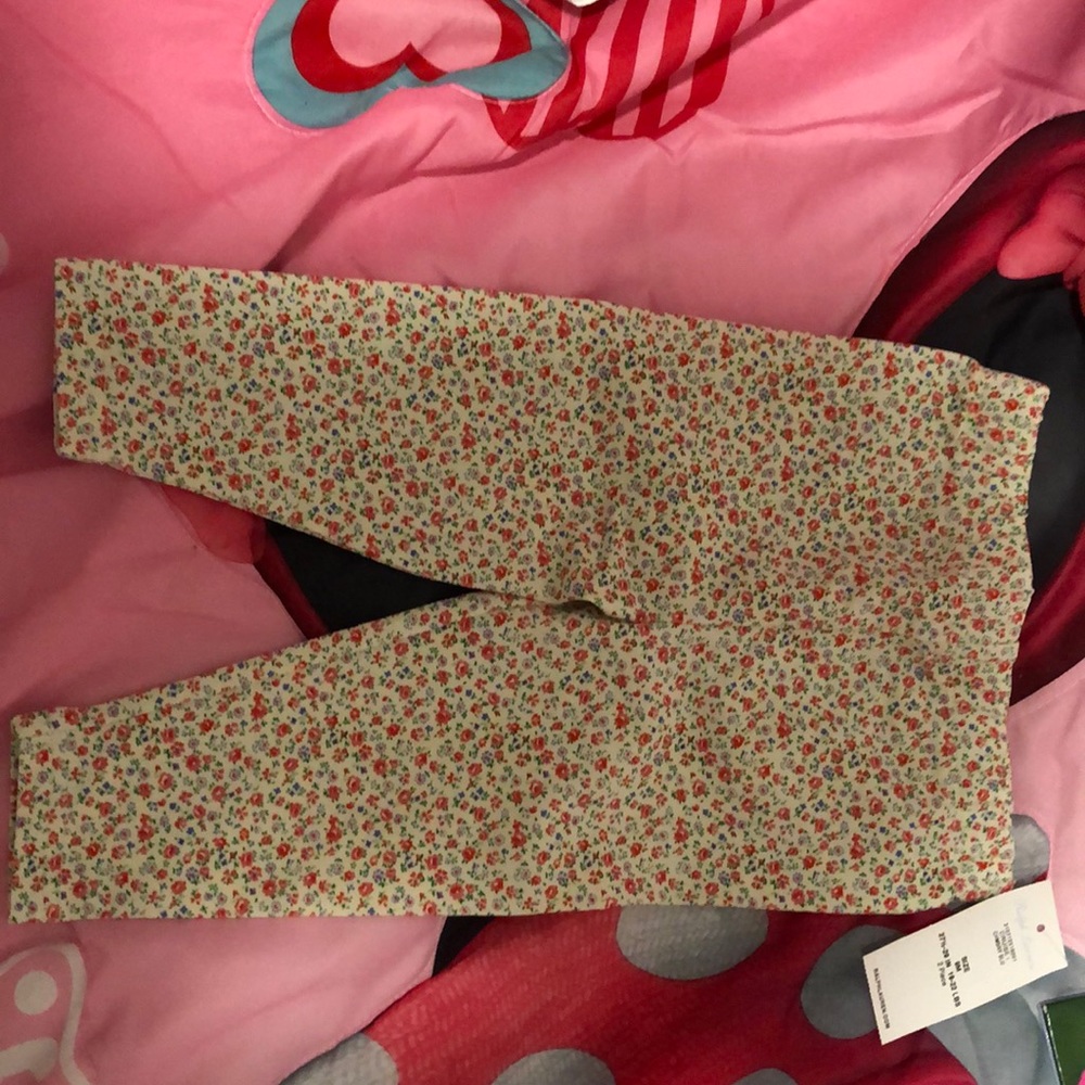 Baby leggings with flowers